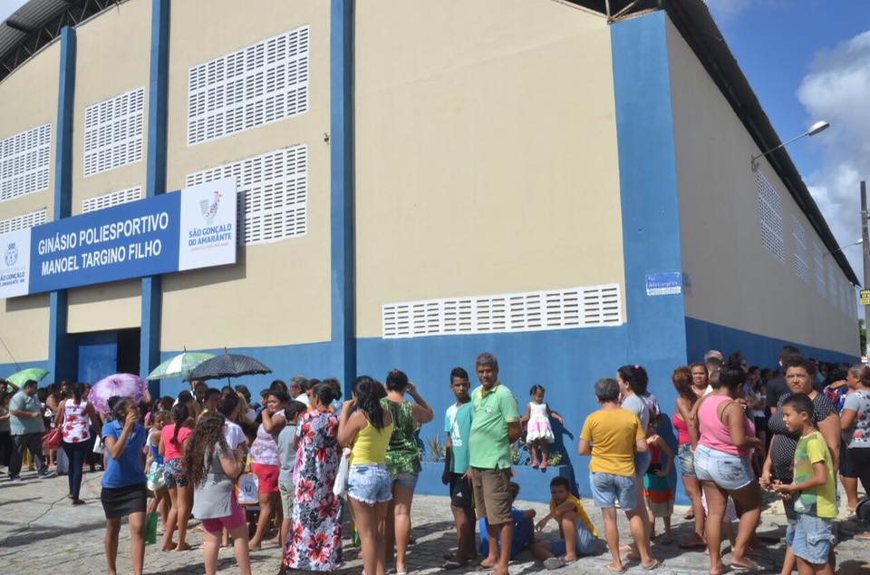 Prefeitura Itinerante leva serviços à população de Jardim Lola