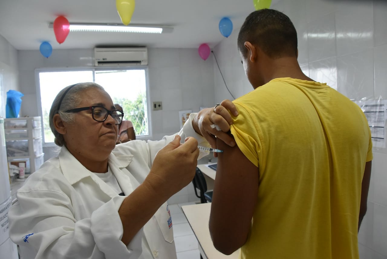 Prefeitura realiza Dia” D” de Vacinação contra a influenza