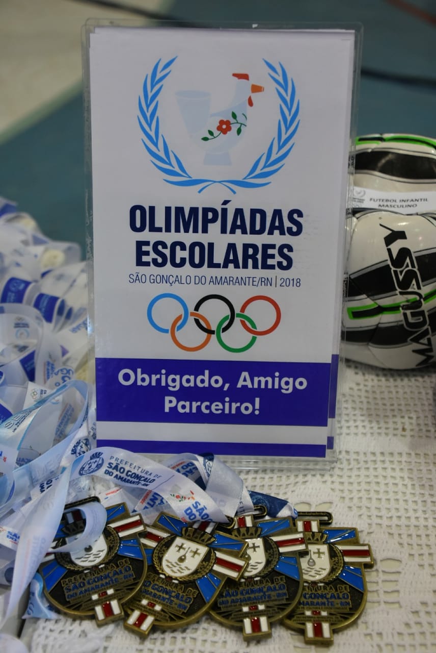 Atletas são-gonçalenses participam de encerramento das Olimpíadas mpiadas Escolares de 2018