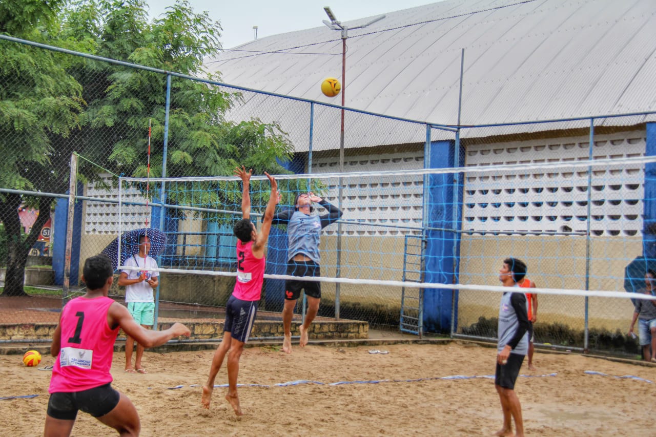 Esporte: equipes de vôlei de areia movimentam torneio em São Gonçalo do Amarante