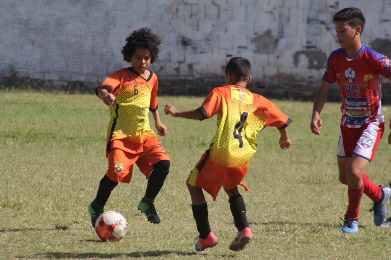 Futebol: Finais das categorias de base movimentam o fim de semana em São Gonçalo