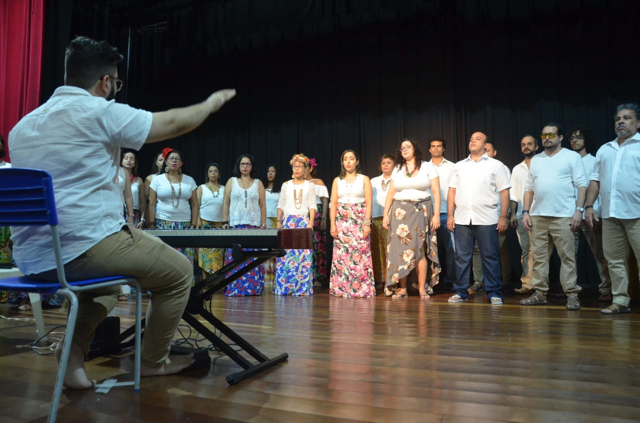 Coral Canto do Povo é destaque no segundo dia do 6ª Semana de Música