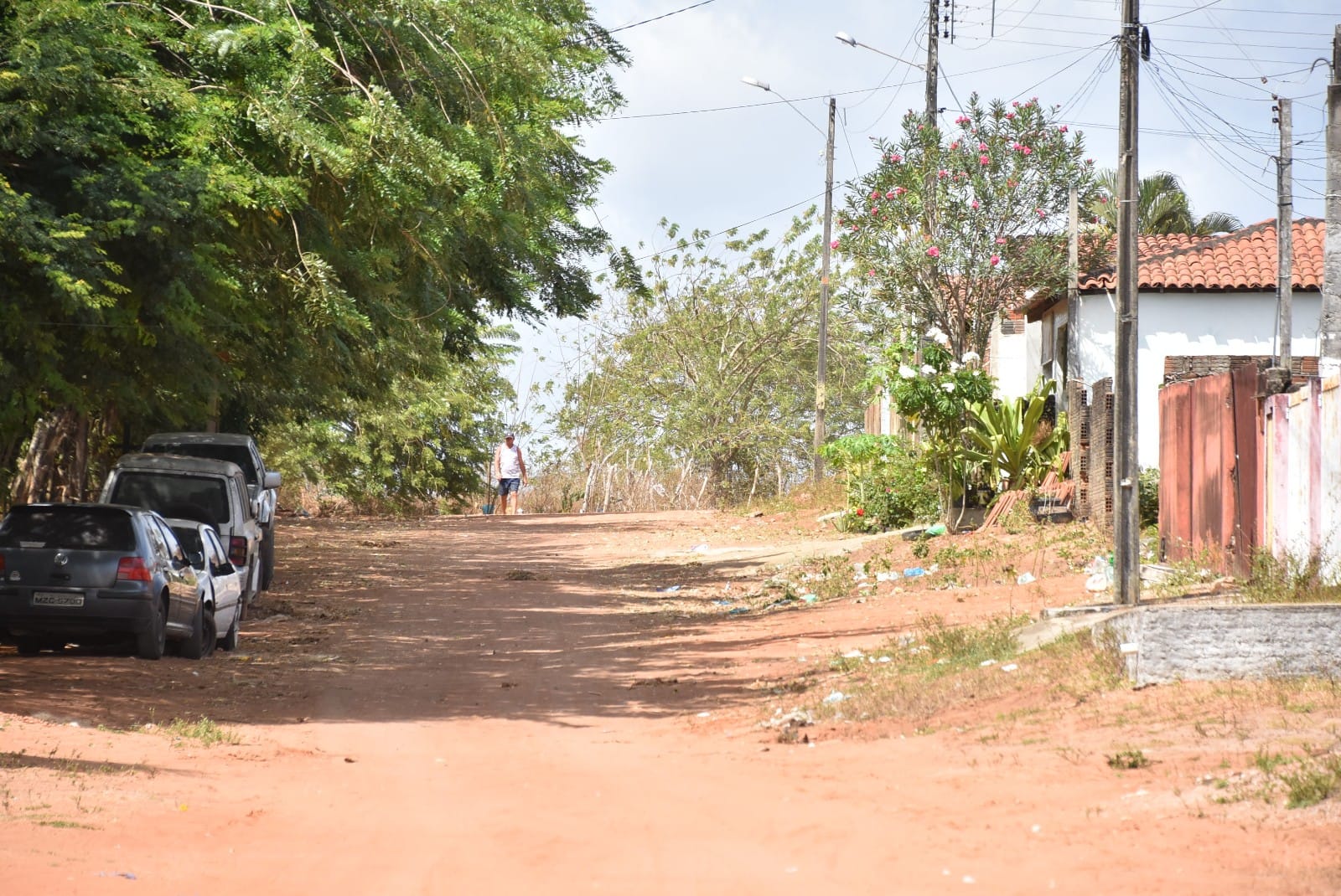 Prefeitura Municipal assina ordem de serviço para pavimentação de rua no loteamento Samburá