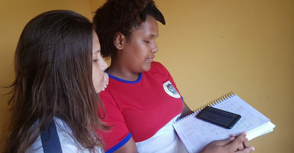  Covid-19: professores de São Gonçalo usam alternativas digitais para manter rotina de atividades dos alunos