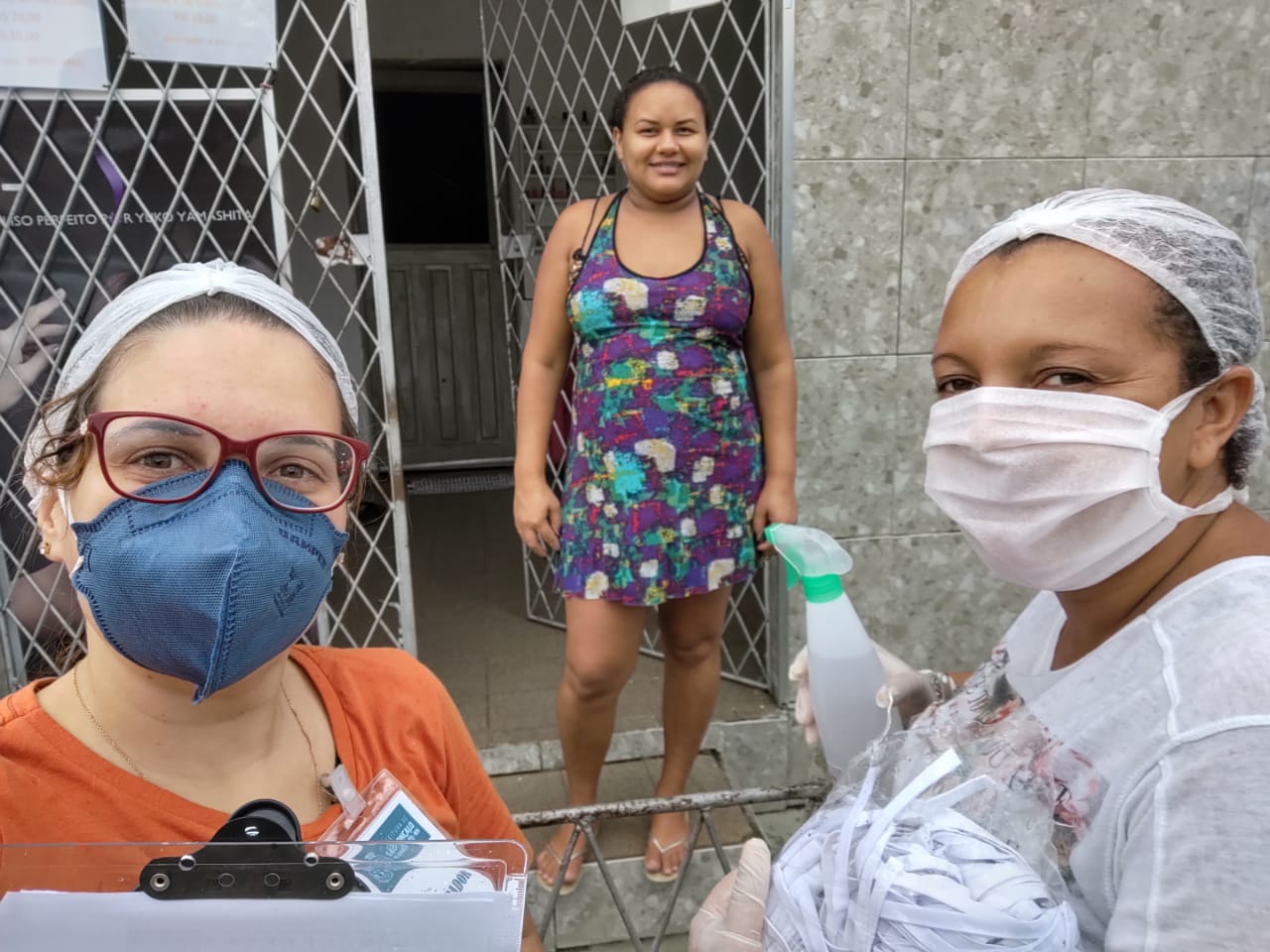 De porta em porta: Prefeitura de São Gonçalo inicia entrega de 100 mil máscaras às famílias carentes