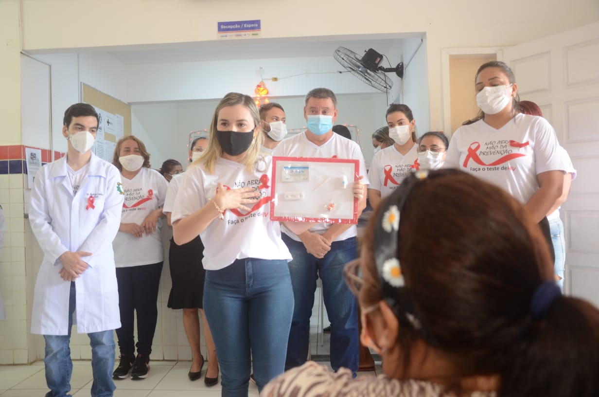 Saúde: Centro de Especialidades Médicas realiza ação alusiva ao Dezembro Vermelho