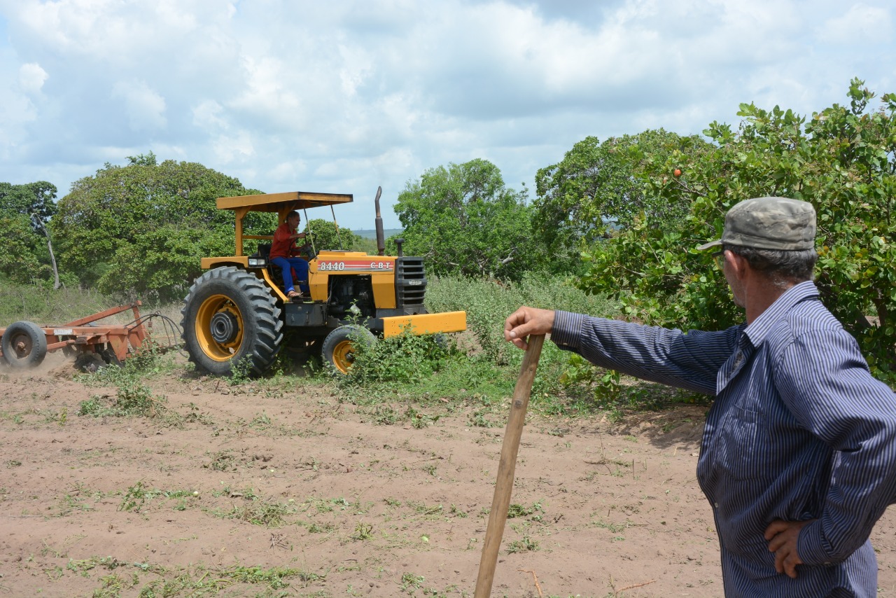 Prefeitura inicia cadastro de pequenos agricultores para o programa Corte de Terra