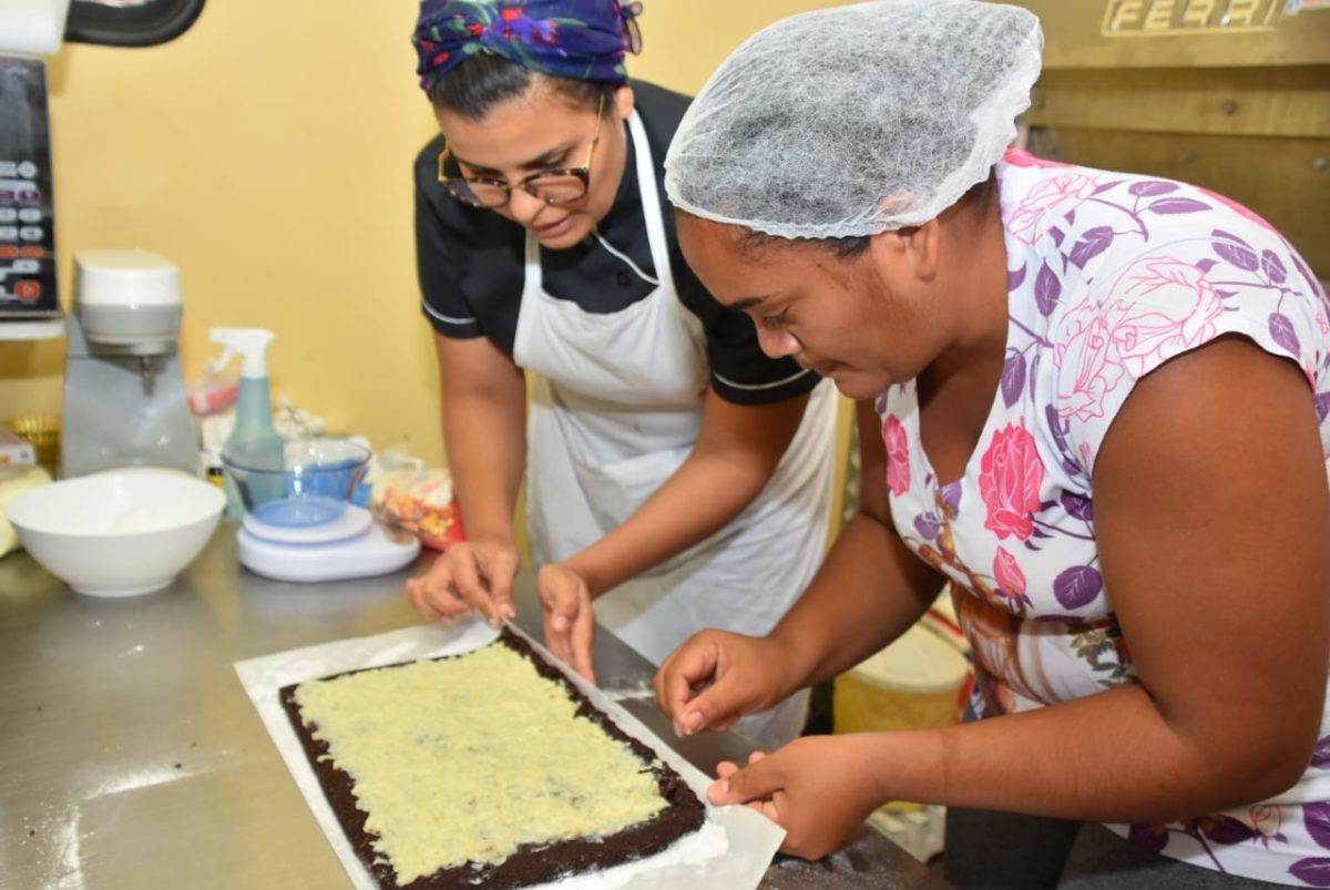 Prefeitura de São Gonçalo oferece 32 vagas para curso de fabricação de bolos e tortas