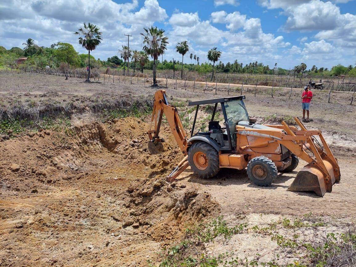 Escavação de “barreiros” beneficia agricultores de São Gonçalo