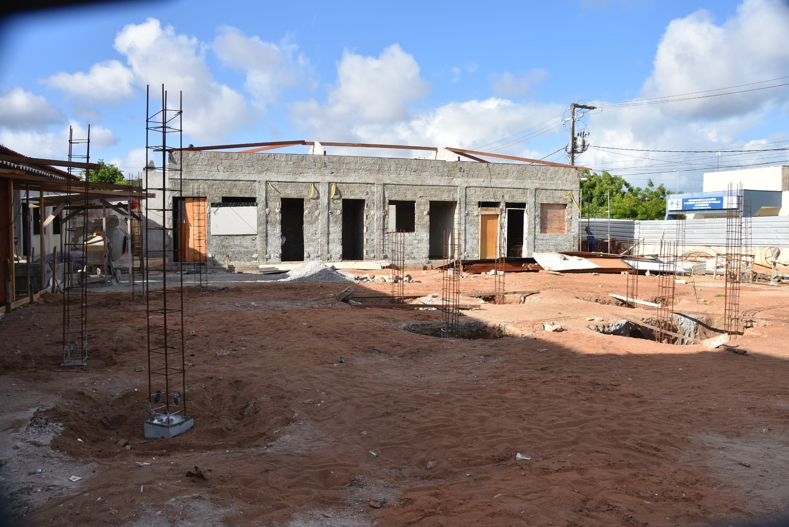 Prefeitura de São Gonçalo do Amarante investe em educação com a construção da Escola 1° de Maio em Jardim Lola