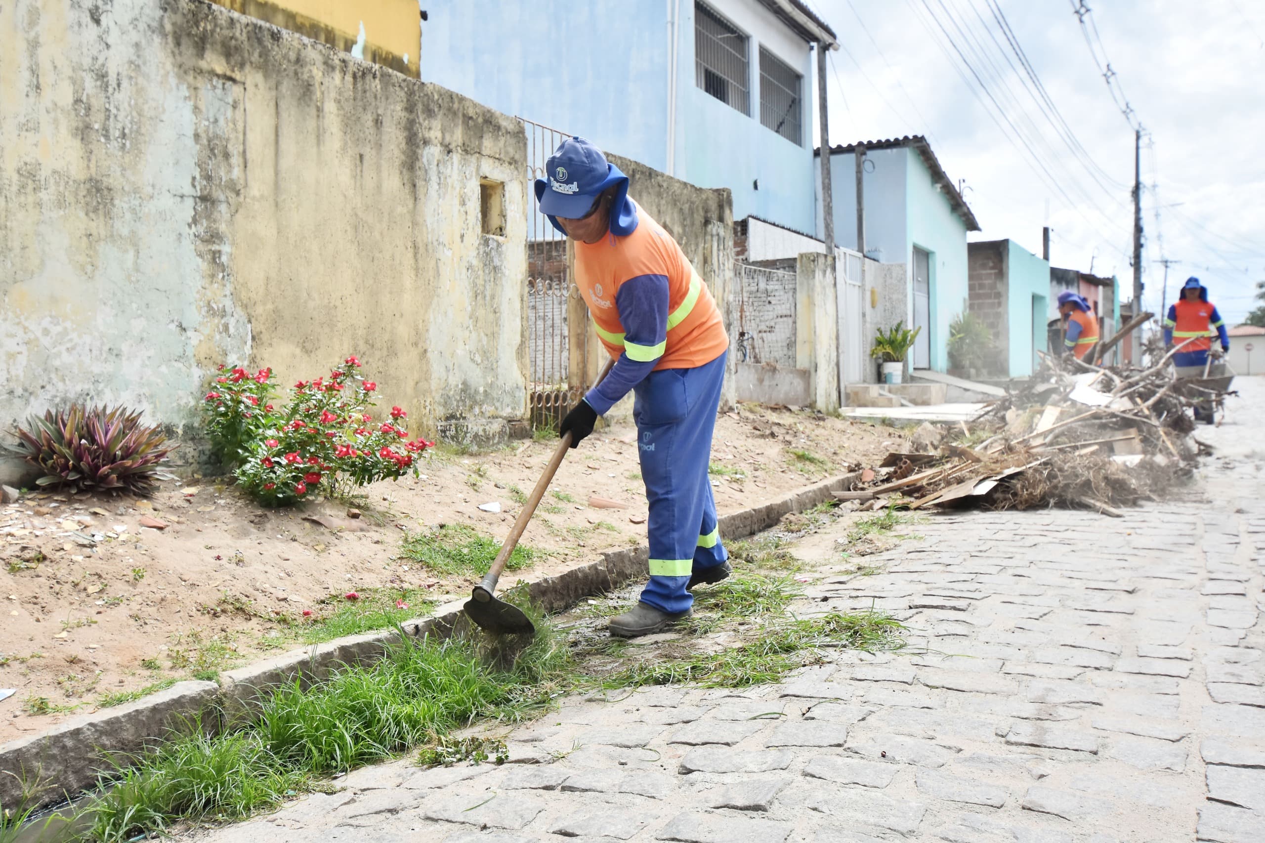 Prefeitura de São Gonçalo do Amarante avança com mutirão de limpeza no Município.