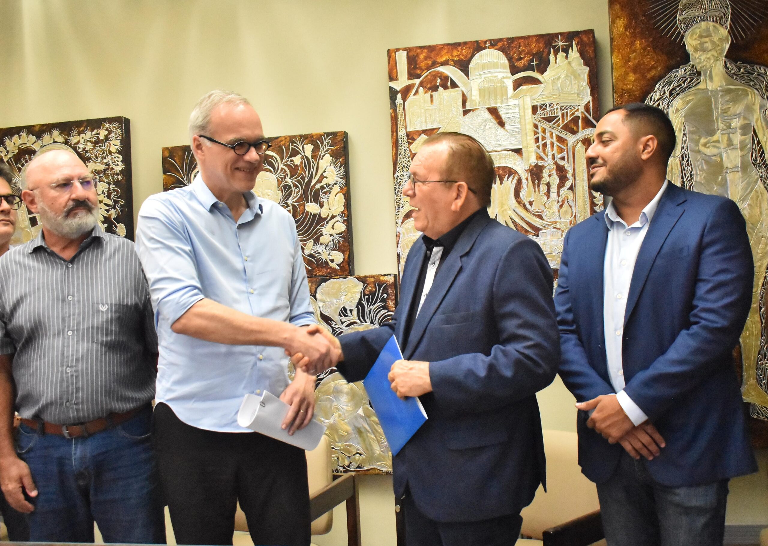 Prefeitura de São Gonçalo e UFRN firmam parceria para criação de Escola Artística de Cerâmica Prefeitura de São Gonçalo e UFRN firmam parceria para criação de Escola Artística de Cerâmica