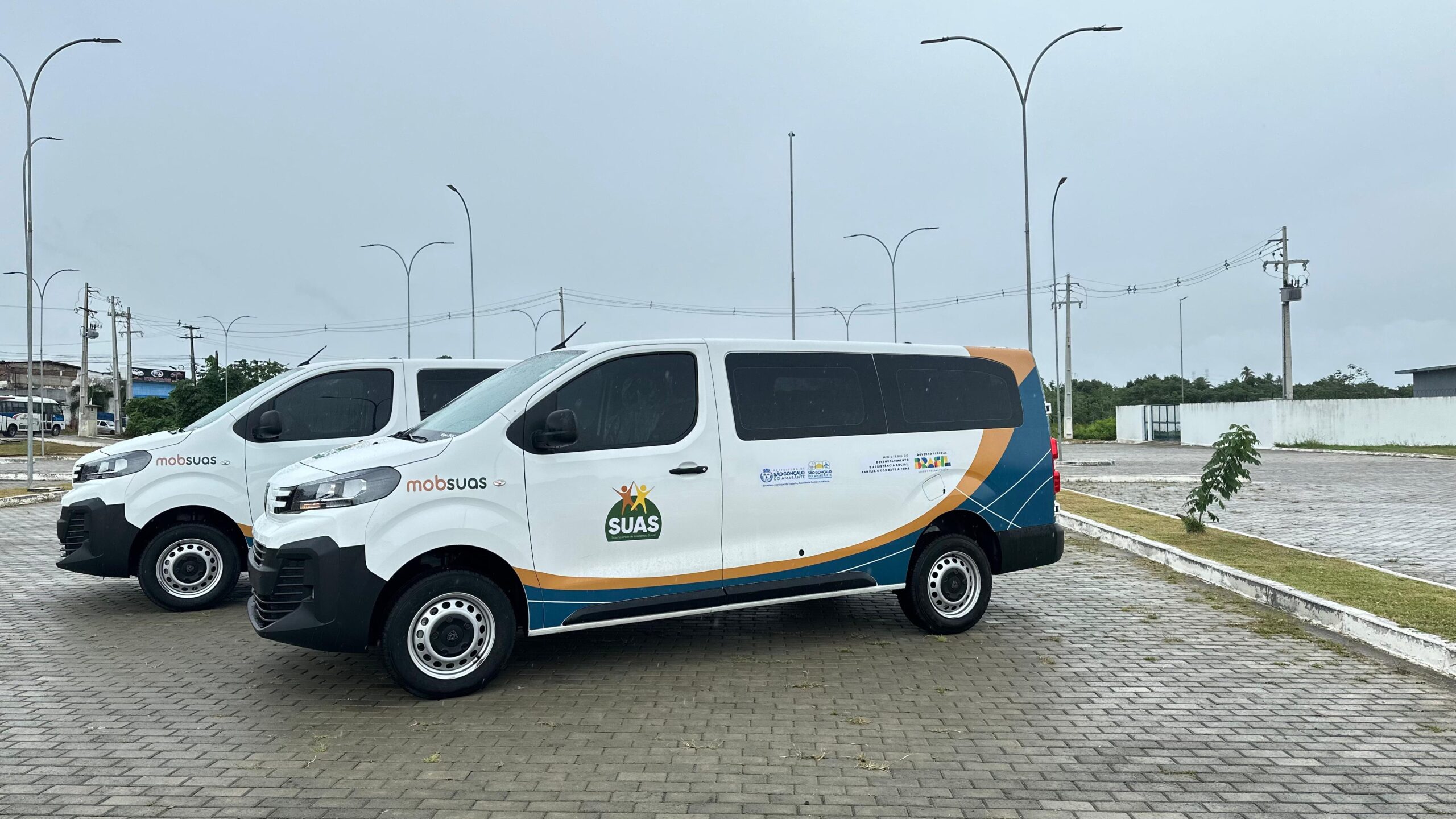 Prefeitura de São Gonçalo do Amarante vai entregar novas vans para transporte de idosos e pessoas com deficiência nesta segunda-feira (14) Prefeitura de São Gonçalo do Amarante vai entregar novas vans para transporte de idosos e pessoas com deficiência nesta segunda-feira (14)