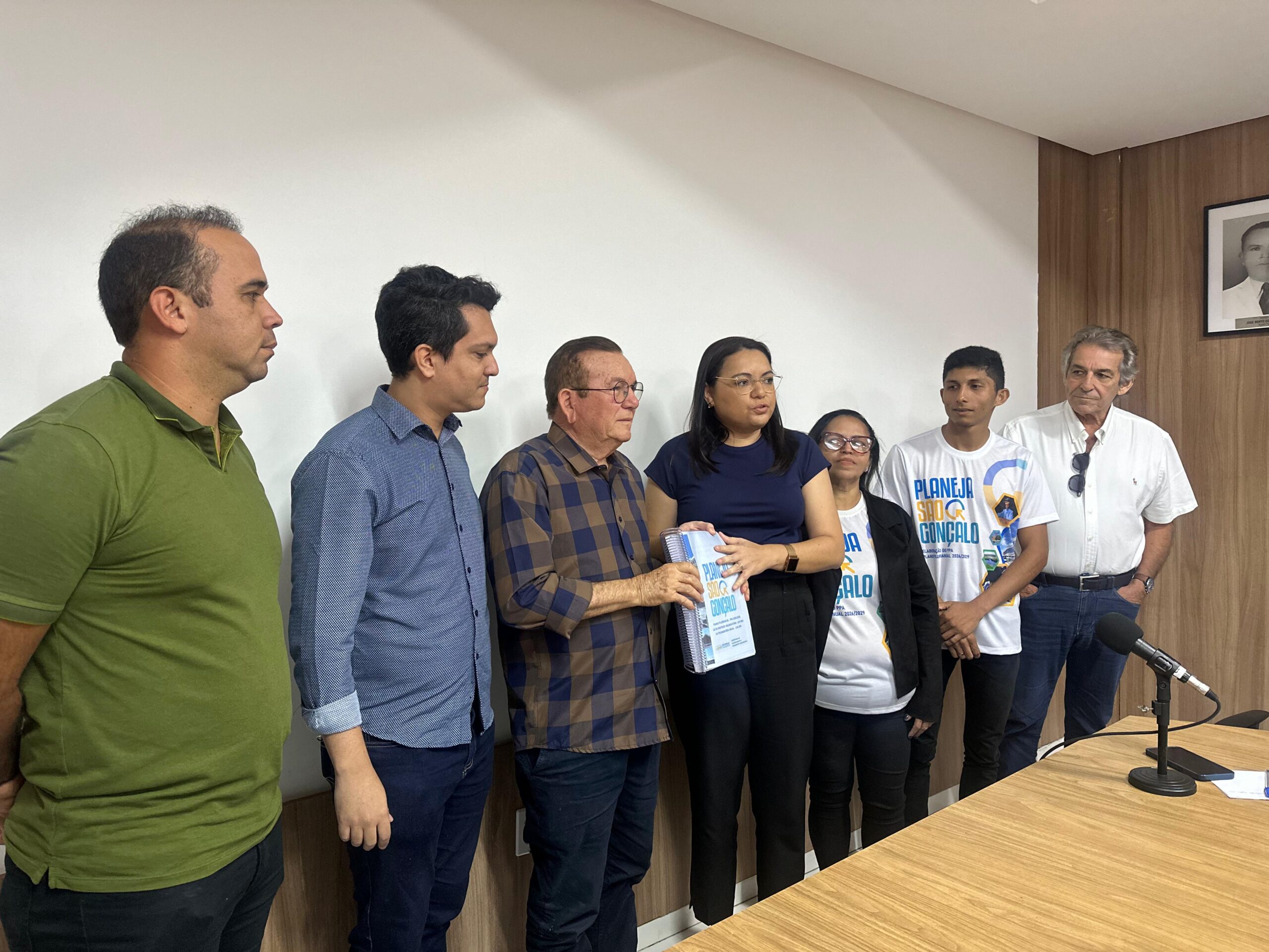 SEMPLA de São Gonçalo entrega Plano Plurianual 2026-2029 construído com uso da tecnologia e participação popular. SEMPLA de São Gonçalo entrega Plano Plurianual 2026-2029 construído com uso da tecnologia e participação popular.